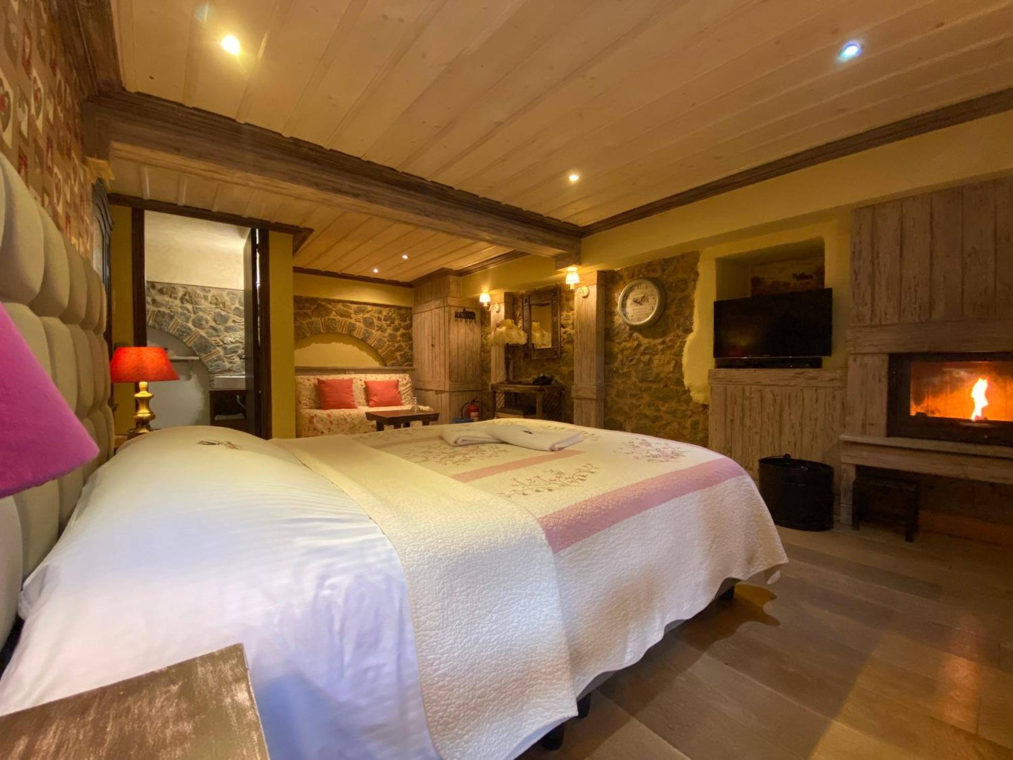 Alexandros Guesthouse Arachova Exterior photo