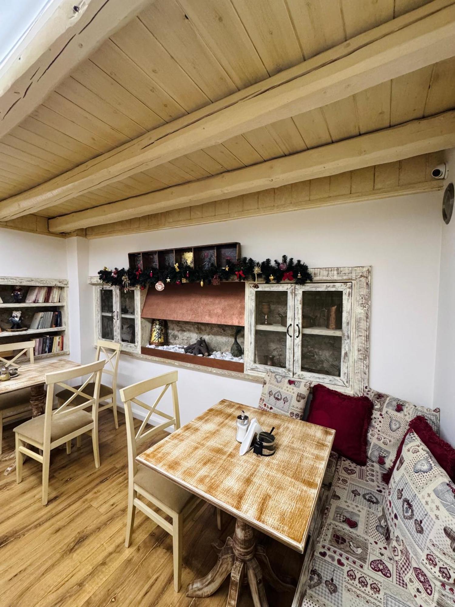 Alexandros Guesthouse Arachova Exterior photo